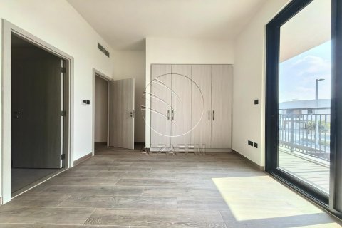 Зняти в оренду віллу на Остров Яс, Абу-Даби, ОАЕ 4 спальні, 210м2, № 615492 - фото 7