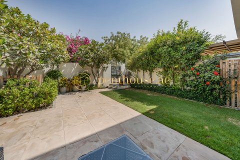 Řadový dům v Town Square, Dubai, SAE 3 ložnice, 206 m² Č.: 593730 - fotografie 23