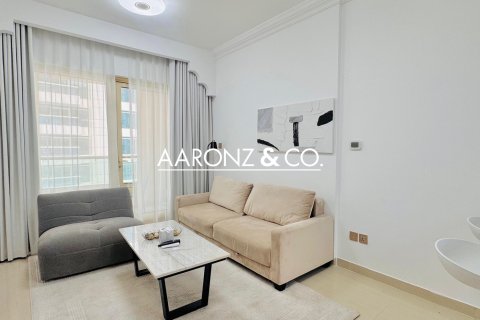 Apartemen di Dubai Marina, UEA 1 kamar tidur, 64.6 m2 nomor 624407 - foto 1