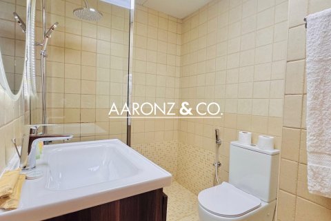 Apartemen di Dubai Marina, UEA 1 kamar tidur, 64.6 m2 nomor 624407 - foto 15