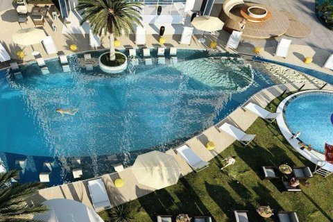 Apartment til salg i Dubai, UAE 2 soveværelser, 100.6 kvm № 576496 - foto 2