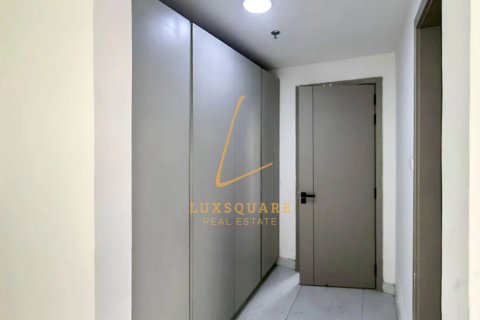Al Furjan, Dubai, UAE의 판매용 아파트 침실 3개, 143제곱미터 번호 711043 - 사진 1