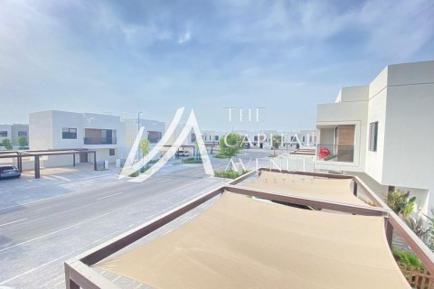 Radový dom na Yas Island, Abu Dhabi, SAE 3 spálne, 166 m2 č. 605031 - Fotografia 5