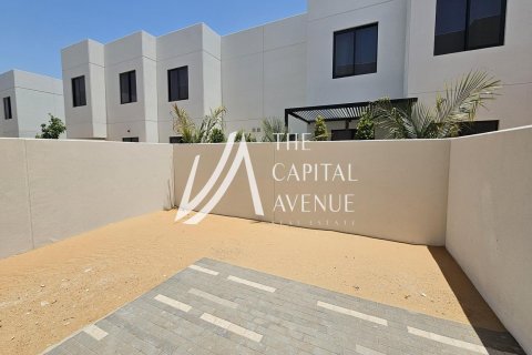 Radový dom na Yas Island, Abu Dhabi, SAE 3 spálne, 166 m2 č. 605031 - Fotografia 8