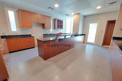 Villa in affitto a The Marina, Abu Dhabi, EAU 6 camere da letto, 1264 mq. № 600936 - foto 9