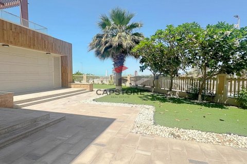 Villa in affitto a The Marina, Abu Dhabi, EAU 6 camere da letto, 1264 mq. № 600936 - foto 2
