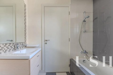 Rijtjeshuis te huur in DAMAC Hills (Akoya by DAMAC), Dubai, VAE 3 slaapkamers, 257 vr.m., nr 621043 - foto 8