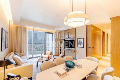 Apartment in Downtown Dubai (Downtown Burj Dubai), UAE 3 bedrooms, 146 sq.m. № 601946 - photo 2