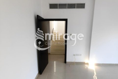 Shtëpi në qytet në Al Reef, Abu Dhabi, Emiratet e Bashkuara Arabe 5 dhoma gjumi, 273.4 m2. № 596755 - Foto 2