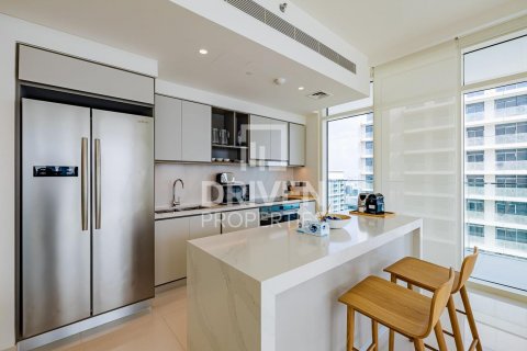 Apartment in Dubai Harbour, Dubai, UAE 3 bedrooms, 195 sq.m. № 602909 - photo 4