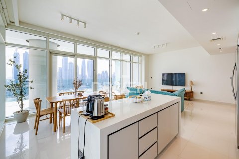 Apartment in Dubai Harbour, Dubai, UAE 3 bedrooms, 195 sq.m. № 602909 - photo 3