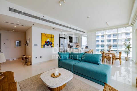 Apartment in Dubai Harbour, Dubai, UAE 3 bedrooms, 195 sq.m. № 602909 - photo 2