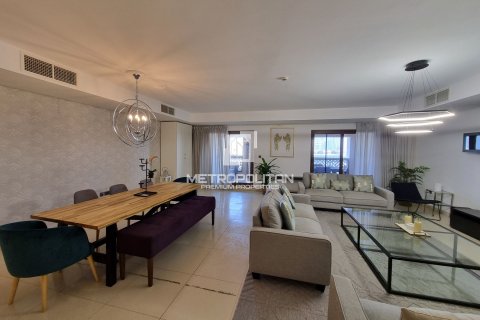 Apartment in Palm Jumeirah, Dubai, UAE 4 bedrooms, 314 sq.m. № 593074 - photo 5