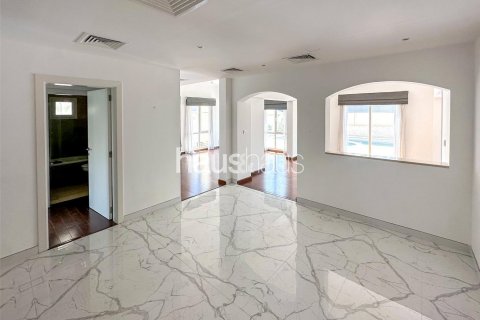 Vila di Meadows, Dubai, UAE 5 bilik tidur, 540 meter persegi № 626954 - foto 12