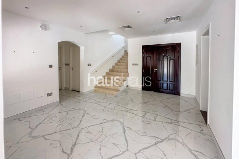 Vila di Meadows, Dubai, UAE 5 bilik tidur, 540 meter persegi № 626954 - foto 17
