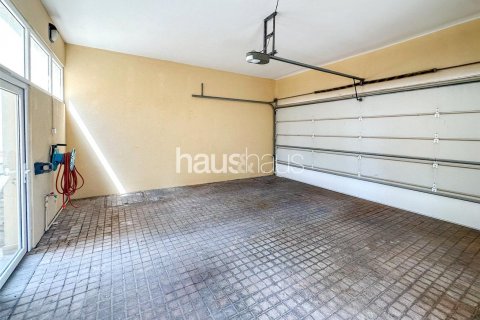 Vila di Meadows, Dubai, UAE 5 bilik tidur, 540 meter persegi № 626954 - foto 16