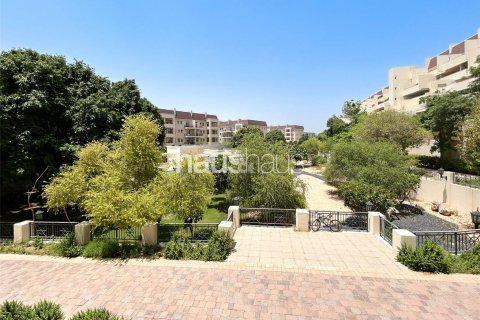 Apartmen di Motor City, Dubai, UAE 2 bilik tidur, 135 meter persegi № 627064 - foto 2