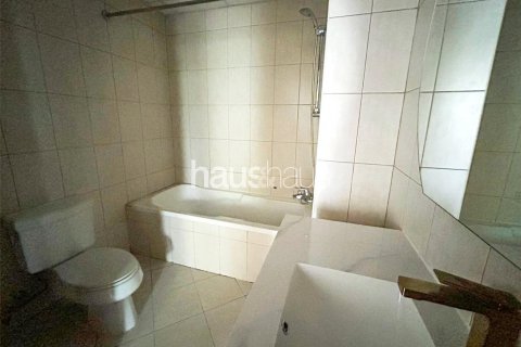 Apartmen di Motor City, Dubai, UAE 2 bilik tidur, 135 meter persegi № 627064 - foto 7