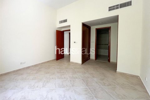 Apartmen di Motor City, Dubai, UAE 2 bilik tidur, 135 meter persegi № 627064 - foto 6