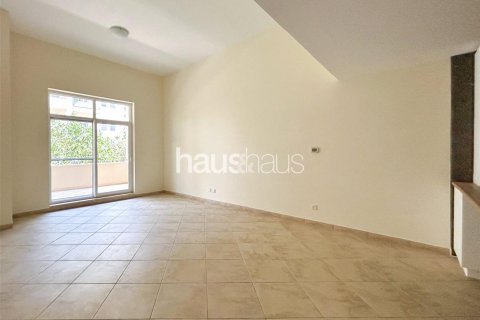Apartmen di Motor City, Dubai, UAE 2 bilik tidur, 135 meter persegi № 627064 - foto 4