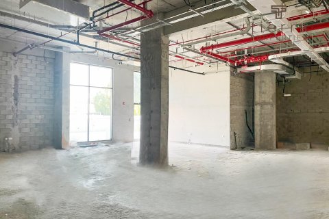 Dyqan në Arjan, Dubai, Emiratet e Bashkuara Arabe 246.2 m2. № 569275 - Foto 1
