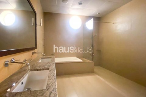 Apartment in Palm Jumeirah, Dubai, UAE 1 bedroom, 118 sq.m. № 627184 - photo 11