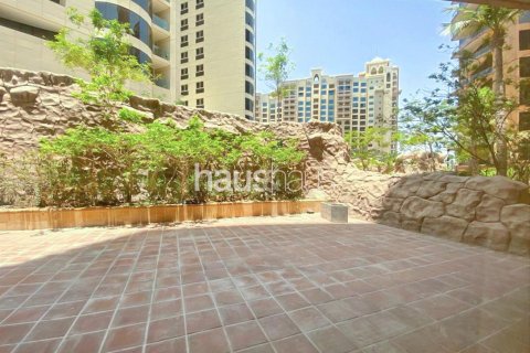 Apartment in Palm Jumeirah, Dubai, UAE 1 bedroom, 118 sq.m. № 627184 - photo 14