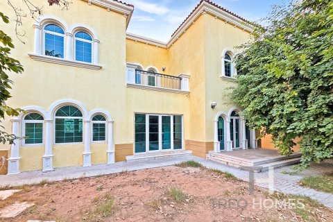 Vila v Jumeirah Park, Dubai, SAE 3 ložnice, 285 m² Č.: 586604 - fotografie 1