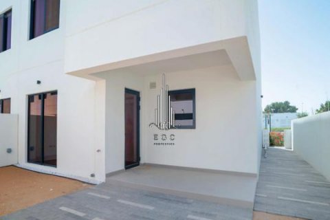 Řadový dům na Yas Island, Abu Dhabi, SAE 3 ložnice, 166.4 m² Č.: 547193 - fotografie 2