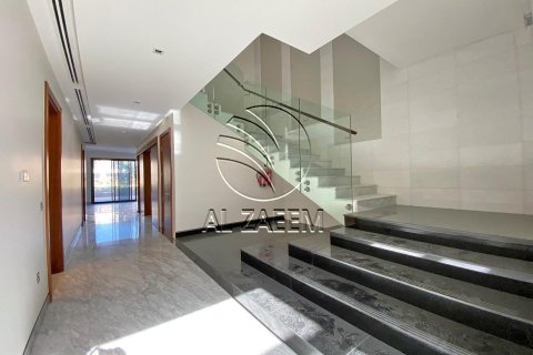 阿联酋 Abu Dhabi Saadiyat Island 待租 : 5 卧, 851 平方米 , 编号615972 - 照片 6