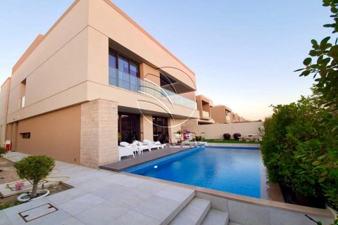 阿联酋 Abu Dhabi Saadiyat Island 待租 : 5 卧, 851 平方米 , 编号615972 - 照片 1