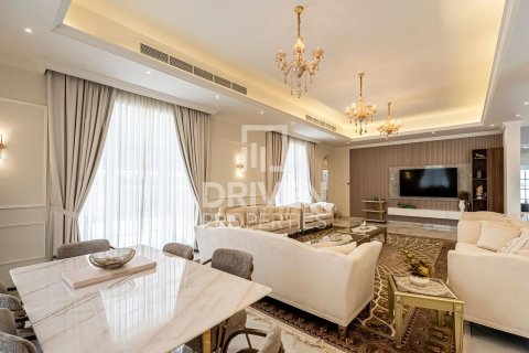 ویلا برای اجاره در Nadd Al Sheba، Dubai، امارات متحده عربی 5 خوابه ، 3400 متر مربع ، شماره 603650 - تصویر 4