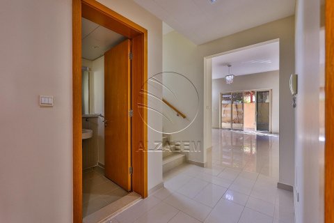 Villa sa Al Raha Gardens, Abu Dhabi, UAE 4 silid-tulugan, 299 sq.m. № 615444 - larawan 6