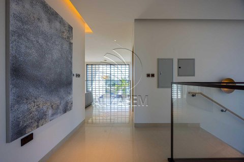 Villa on the Saadiyat Island, Abu Dhabi, UAE 4 bedrooms, 732 sq.m. № 615443 - photo 13