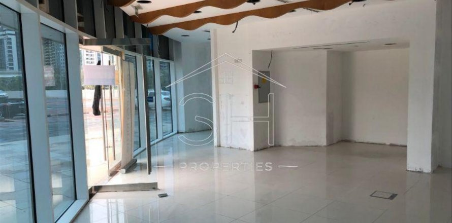 Negozio a Jumeirah Lake Towers, Dubai, EAU 59.8 mq. № 539460