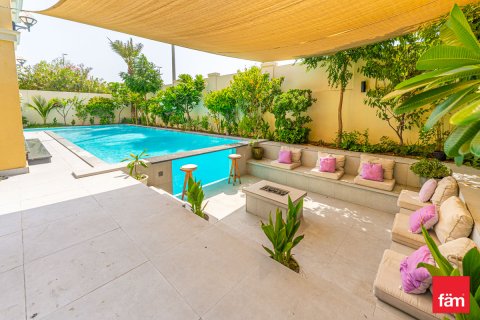 Vila u gradu Dubai, UAE 4 spavaće sobe, 599.8 m2 Br. 632909 - Slika 9