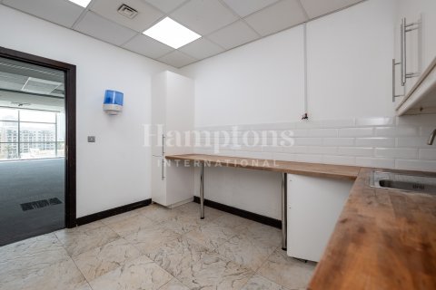 Зняти в оренду офіс в Sheikh Zayed Road, Дубай, ОАЕ 430.97701700м2, № 589081 - фото 3