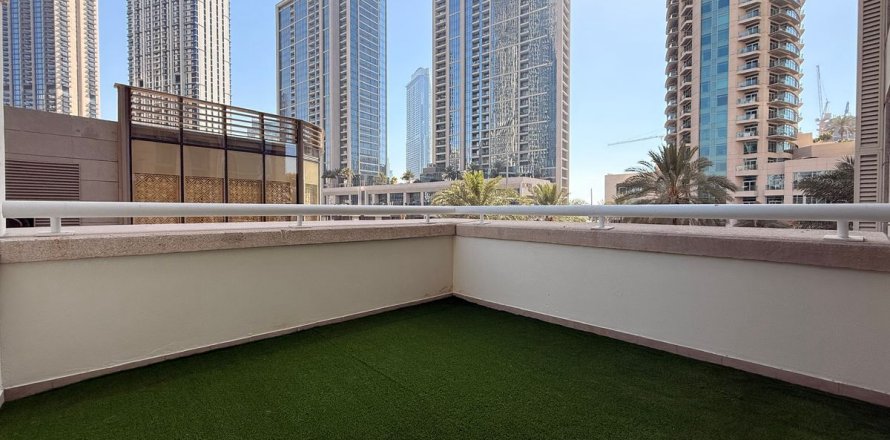 Apartment i Downtown Dubai (Downtown Burj Dubai), Dubai, UAE 2 soveværelser, 135.9 kvm № 621731