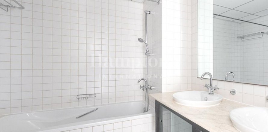 Квартира в Дубай Марина, Дубай, ОАЭ 2 спальни, 121.053м2 № 583868
