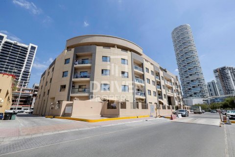 Bangunan di Jumeirah Village Circle, Dubai, UAE 8175 meter persegi № 602866 - foto 1