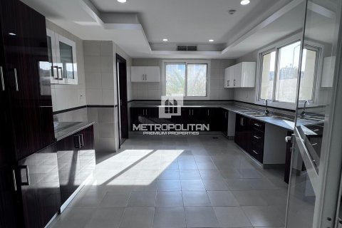 Vilë në Living Legends, Dubai, Emiratet e Bashkuara Arabe 6 dhoma gjumi, 753 m2. № 592778 - Foto 9