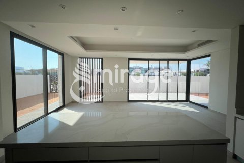 Vilë në Saadiyat Island, Abu Dhabi, Emiratet e Bashkuara Arabe 5 dhoma gjumi, 816 m2. № 597278 - Foto 7