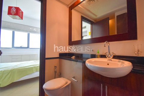 Apartmen di The Views, Dubai, UAE 2 bilik tidur, 118 meter persegi № 626546 - foto 9