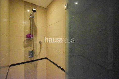 Apartmen di The Views, Dubai, UAE 2 bilik tidur, 118 meter persegi № 626546 - foto 10