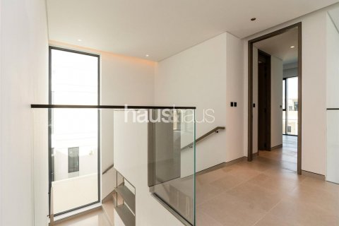 Vilë në Tilal Al Ghaf, Dubai, Emiratet e Bashkuara Arabe 5 dhoma gjumi, 518 m2. № 626544 - Foto 14