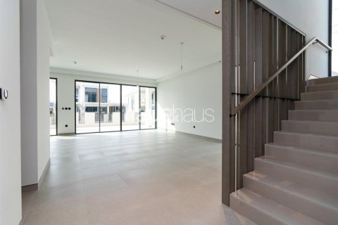 Vilë në Tilal Al Ghaf, Dubai, Emiratet e Bashkuara Arabe 5 dhoma gjumi, 518 m2. № 626544 - Foto 8