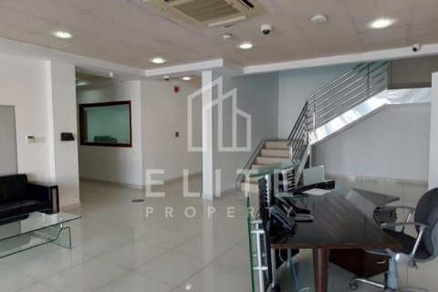 Factory in Dubai, UAE 8406 sq.m. № 623568 - photo 17
