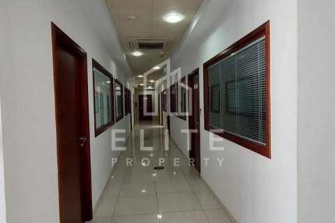 Factory in Dubai, UAE 8406 sq.m. № 623568 - photo 15