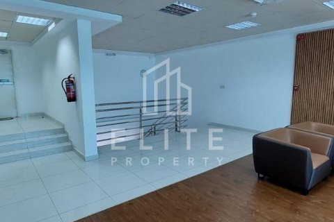 Factory in Dubai, UAE 8406 sq.m. № 623568 - photo 18