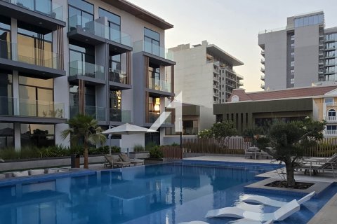 Apartment in Jumeirah Village Circle, Dubai, UAE 1 room, 39.5 sq.m. № 623803 - photo 1